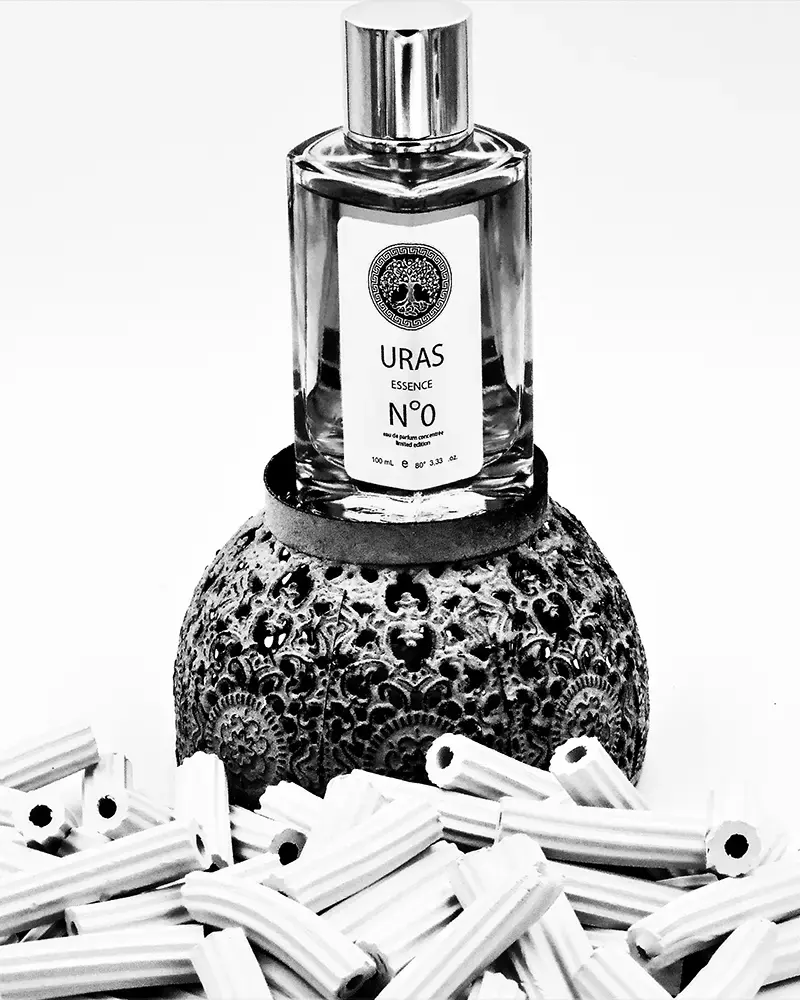 Perfumes nicho URAS, alta duración y calidad artesanal, elaborados en Milán