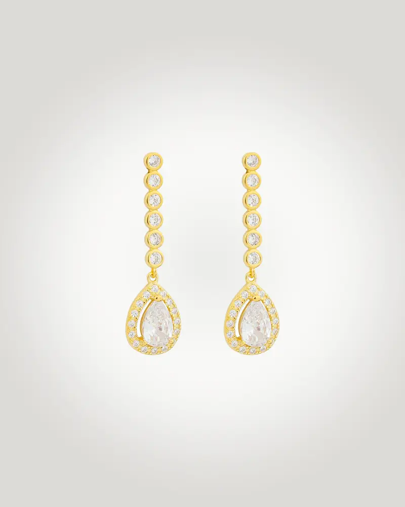 Pe-034-OA Pendientes de novia en oro amarillo y adornados con cristales de alta calidad