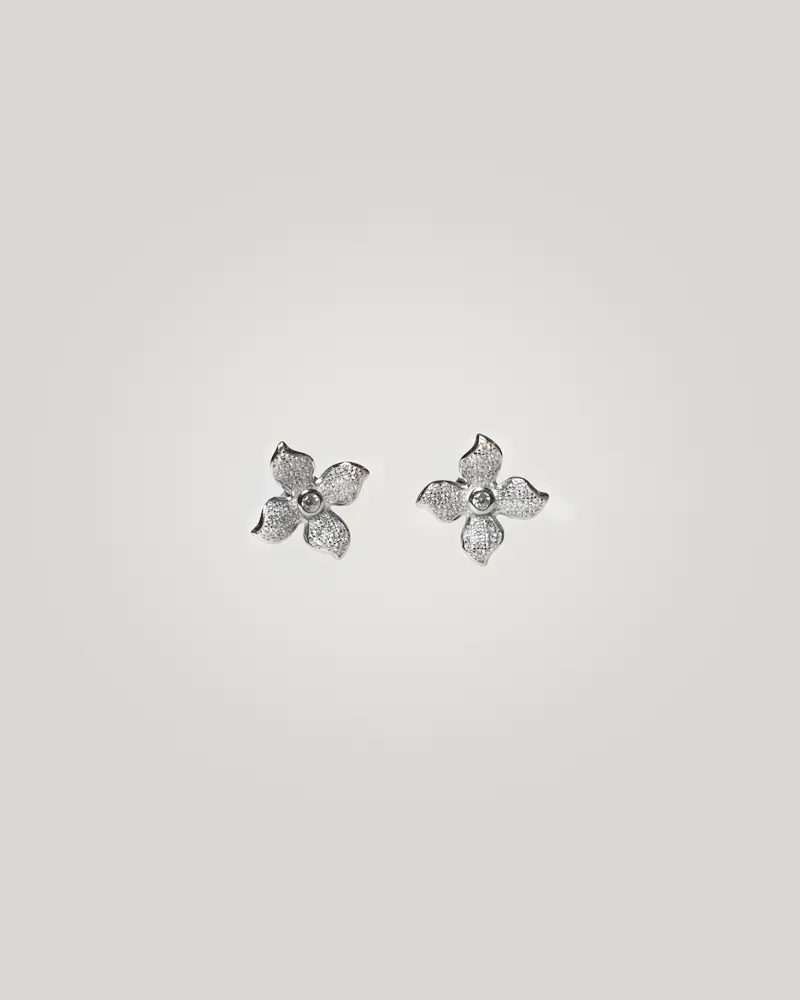 Pe-037-PB Pendientes de novia con forma de flor en oro blanco y cristales de alta calidad